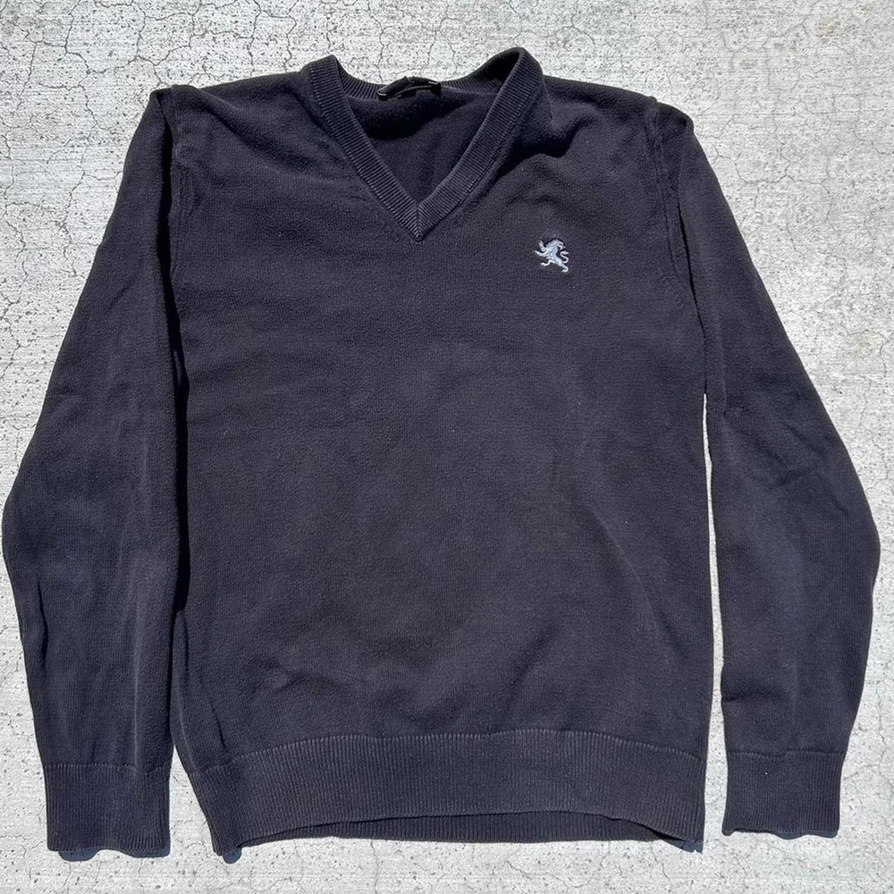 Royalty roaring lion embroidery